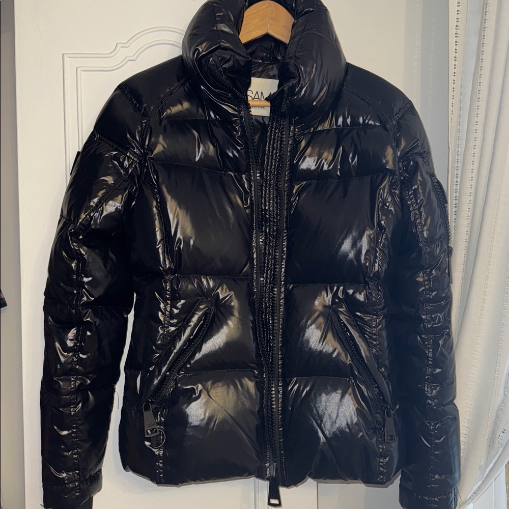 Women’s puffer freestyle jacket by SAM in black size small